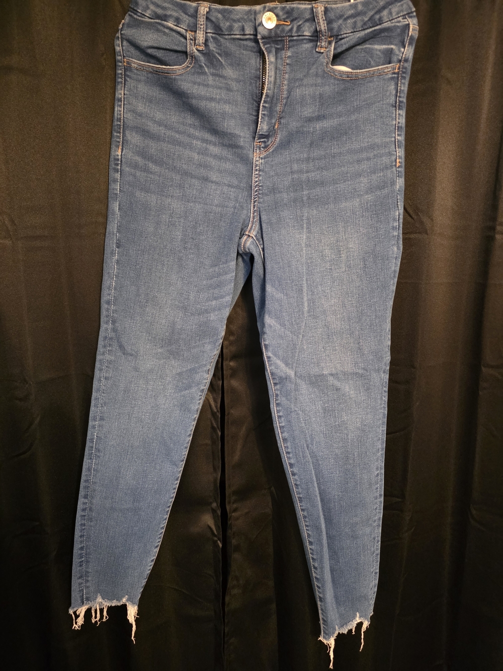 American Eagle Outfitters Skinny Jeans in Blue with Frayed Hem